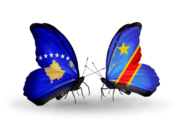Farfalle con bandiere Kosovo e Kongo — Foto Stock