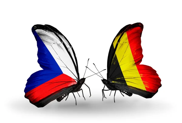 Vlinders met Tsjechië en België vlaggen — Stockfoto