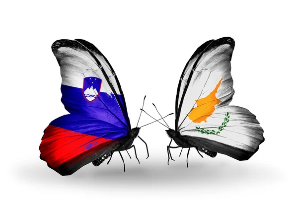 Butterflies with Slovenia and  Cyprus flags — Stock Photo, Image