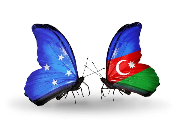 Mariposas con Micronesia y banderas de Azerbaiyán — Foto de Stock