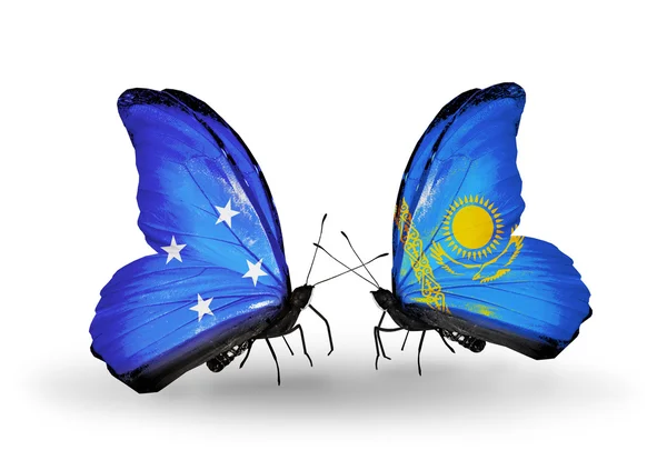 Mariposas con banderas de Micronesia y Kazajstán — Foto de Stock