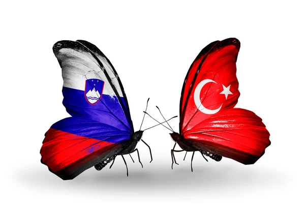 Papillons avec drapeaux Slovénie et Turquie — Photo