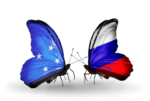 Mikronezya ve Rusya bayraklarını kelebekler — Stok fotoğraf