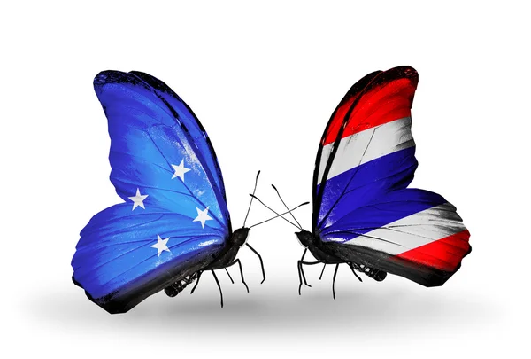 蝴蝶与密克罗尼西亚和泰国国旗 — 图库照片