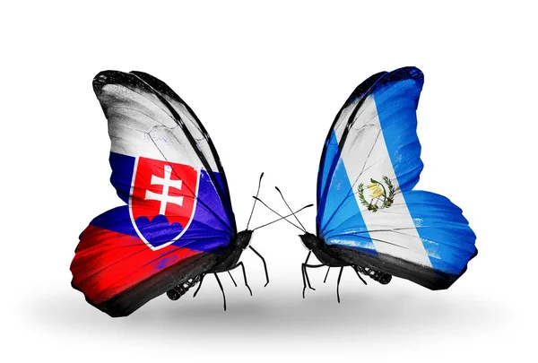 Kelebekler Slovakya ve Guatemala bayrağı ile — Stok fotoğraf