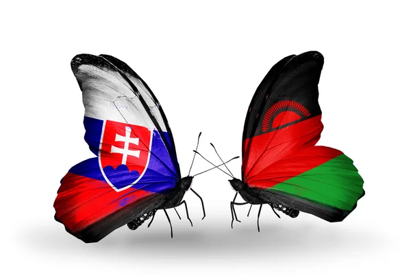 Fjärilar med Slovakien och Malawi flaggor — Stockfoto