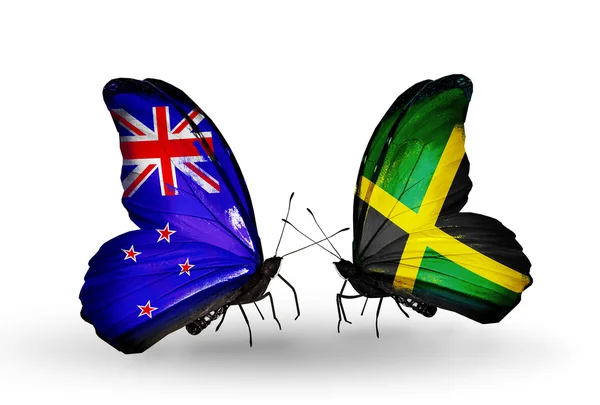 Papillons avec drapeaux de Nouvelle-Zélande et de Jamaïque — Photo