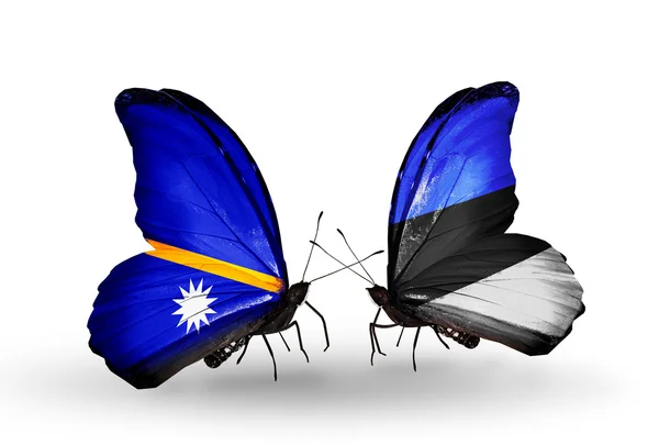 Mariposas con banderas de Nauru y Estonia — Foto de Stock