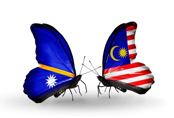 나우루와 말레이시아 플래그와 나비 — 스톡 사진