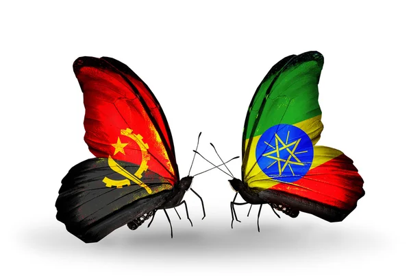 Papillons avec drapeaux Angola et Ethiopie — Photo