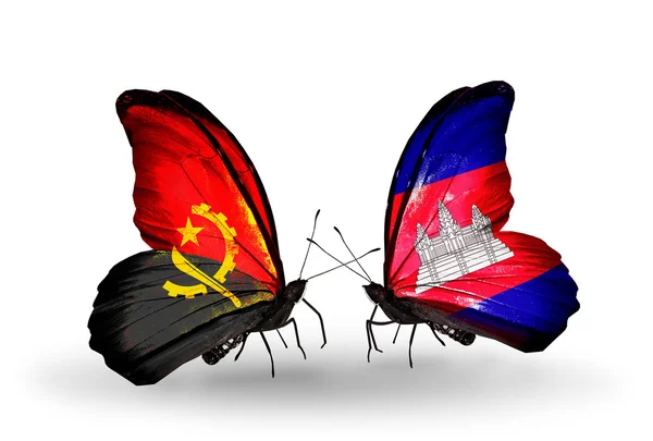 Farfalle con bandiere Angola e Cambogia — Foto Stock