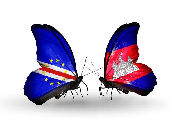 Fjärilar med Kap Verde och Kambodja flaggor — Stockfoto