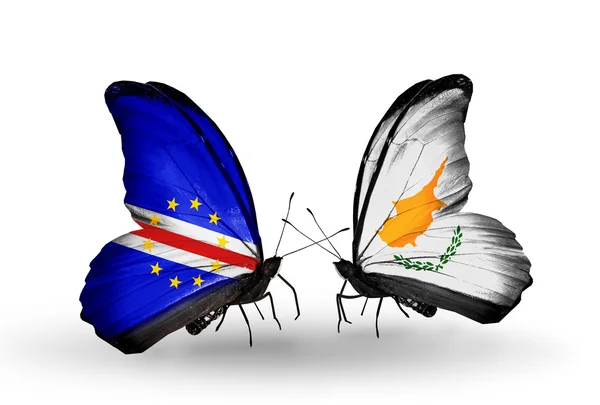 Butterflies with Cape Verde and Cyprus flags — Stock Photo, Image