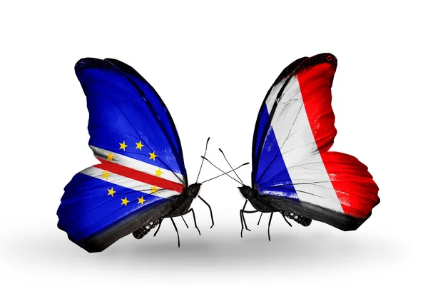 蝴蝶与佛得角和法国国旗 — 图库照片