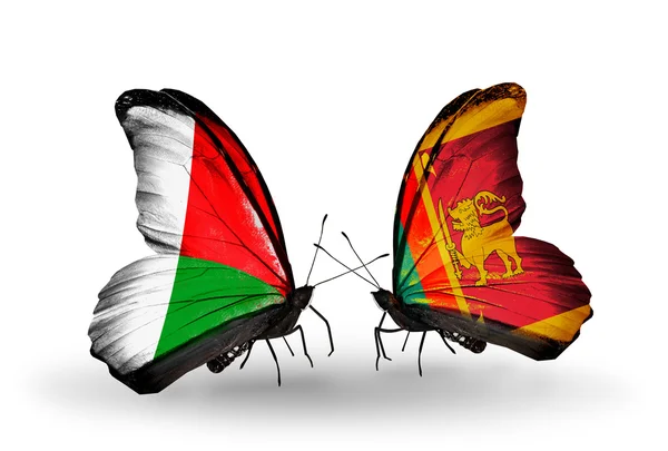 Mariposas con banderas de Madagascar y Sri Lanka — Foto de Stock