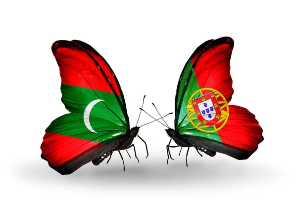 Butterflies with Maldives and  Portugal flags — Stock Photo, Image