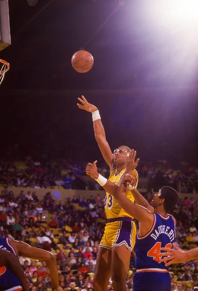 Los Angeles Lakers Legend Kareem Abdul Jabbar Nba Action 1980 — Stock Photo, Image