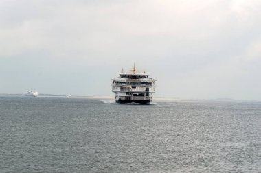 Hollanda 23-9-2019 'da Den Helder' de Feribot Döndürücüsü