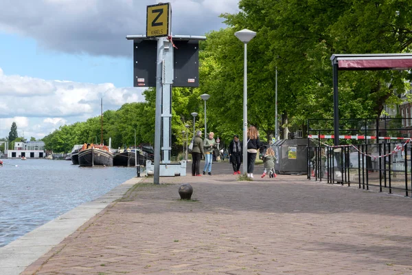 Κατά Μήκος Του Amstel Στο Άμστερνταμ Ολλανδία 2020 — Φωτογραφία Αρχείου