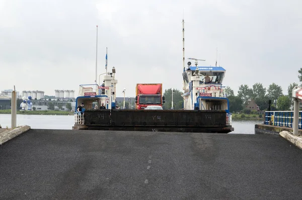 Ferry Entering Hempont Amsterdam Nizozemsko 2020 — Stock fotografie