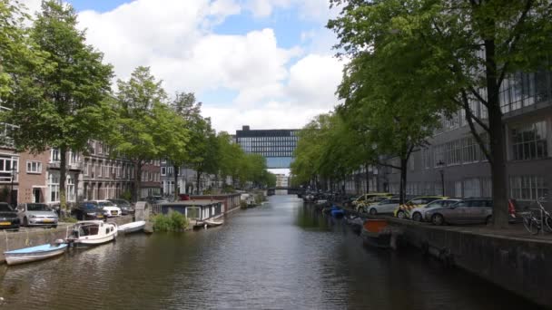 Nieuwe Achtergracht Canal Amsterdam Нідерланди 2020 — стокове відео