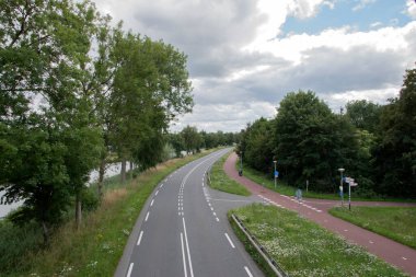 Boş İl Weg Diemen 'de 20-7-2020 Hollanda