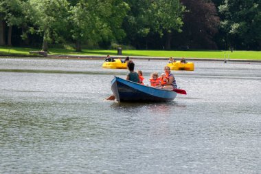 Amsterdamse Bos 'ta Pedalo. Amstelveen' de. Hollanda 29-7-2020.