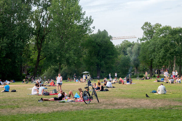 Oosterpark Park During Corona 2 июня в Амстердаме