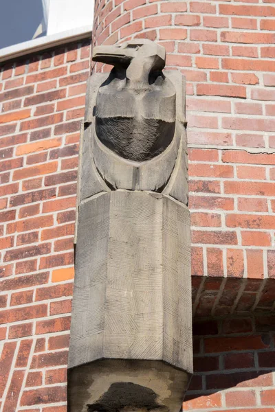 Статуя Стервятник Обезьяна Амстердаме — стоковое фото