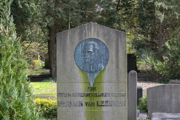 Grabstein Herman Van Leeuwen Auf Dem Nieuwe Ooster Friedhof Amsterdam — Stockfoto