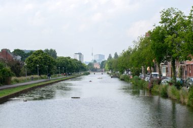 Amsterdam 'daki Transvaalkade Kanalı Hollanda 12-6-2020