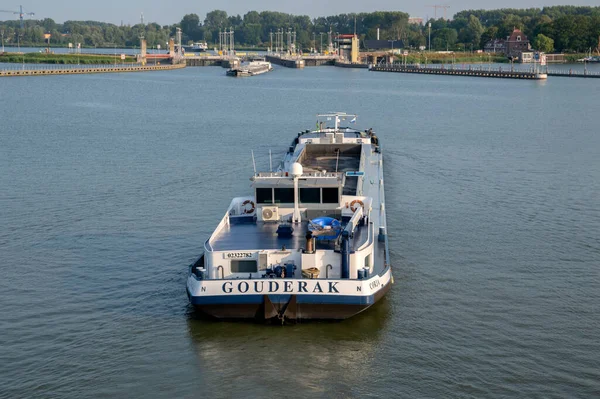 Lastfartyg Amsterdam Nederländerna 2020 — Stockfoto