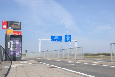 Diemerknoop Otobüs Durağı Diemen, Hollanda 8-5-2020