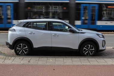 Beyaz Peugeot 2008 Amsterdam 'da 22-9-2025