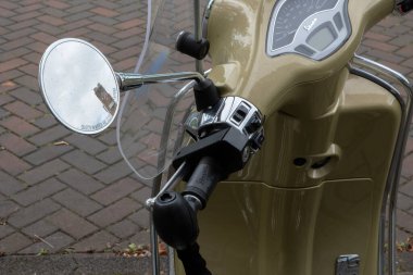 Amsterdam 'daki Vespa Scooter' ın Hırsızlık Karşıtı Kilidi 21-9-2025