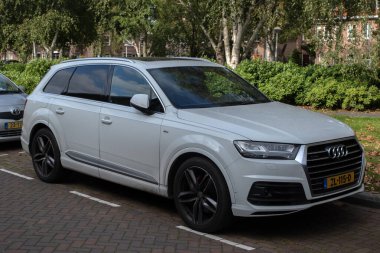 Audi Q7 Araç Amsterdam 'da Hollanda 26-9-2025