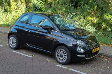 Siyah Fiat 500 Araç Amsterdam 'da Hollanda 29-5-2025