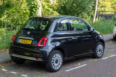 Siyah Fiat 500 Araç Amsterdam 'da Hollanda 29-5-2025