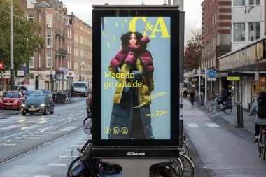 Billboard C ve Amsterdam 'da Bir Mağaza 22-10-2025