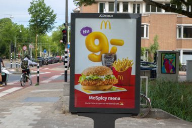 Billboard McDonalds McSpicy Meny Amsterdam 'da Netherlnads 10-7-2025