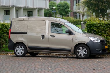 Dacia Dokker 'ın Amsterdam' daki arabası Hollanda 11-10-2025