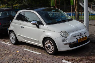 Fiat 500 Araç Amsterdam 'da Hollanda 21-9-2025
