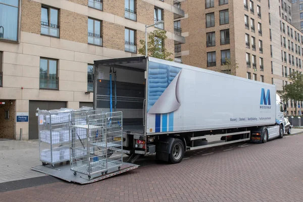 Amsterdam 'da Moderna Şirketi Kamyonu Hollanda 2-10-2025