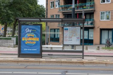 Amsterdam Kruislaan 'da Gökyüzü Radyo Reklamı 17-8-2025