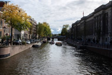 Amsterdam 'daki Agnietje Swarthofbrug' dan Görünüm 23-9-2025