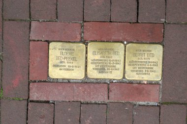 Stolperstein Anıt Taşı Amsterdam 'daki Aile Yatağından Hollanda 5-6-2025