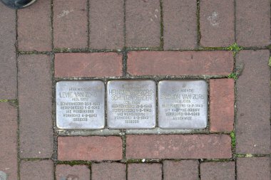 Stolperstein Anıt Taşı Amsterdam 'dan Van Zorg Ailesi' nden 5-6-2025
