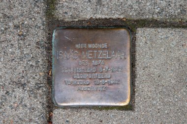 Amsterdam 'daki Isac Metzelaar' dan Stolperstein Anıt Taşı 27 Temmuz 2025