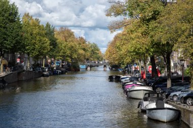 Amsterdam 'daki Agnietje Swarthofbrug' dan Görünüm 23-9-2025