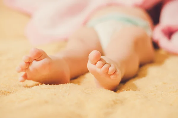 Manta infantil jugando . — Foto de Stock